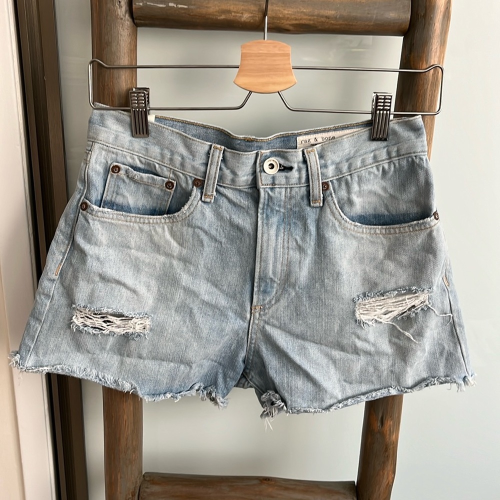 High waisted jeans shorts